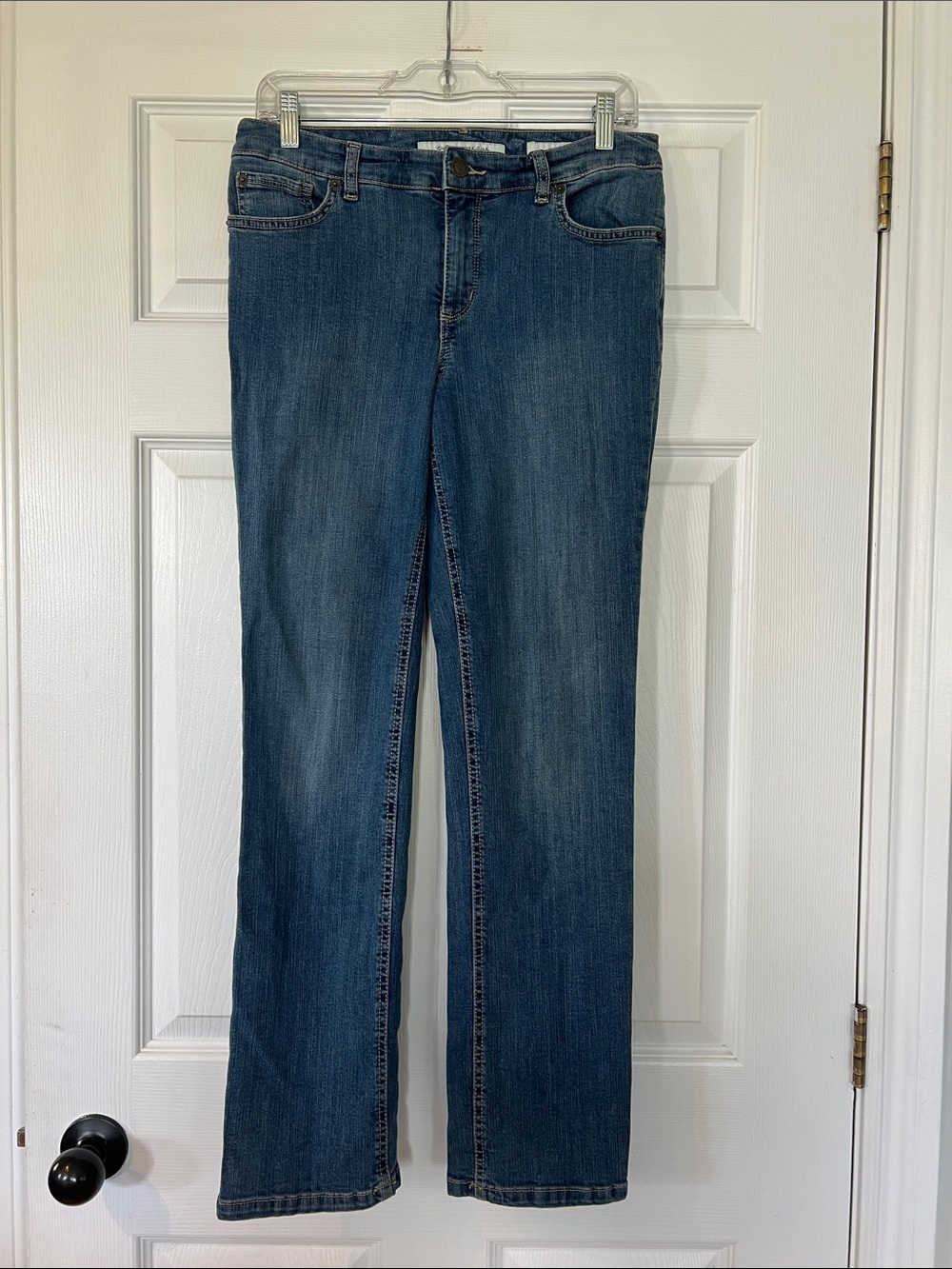 Jones New York Straight-Leg Jeans in Medium Blue